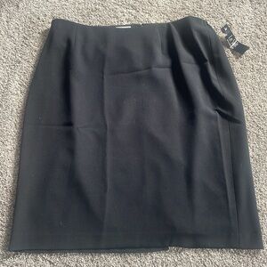 Le Suit Black Skirt